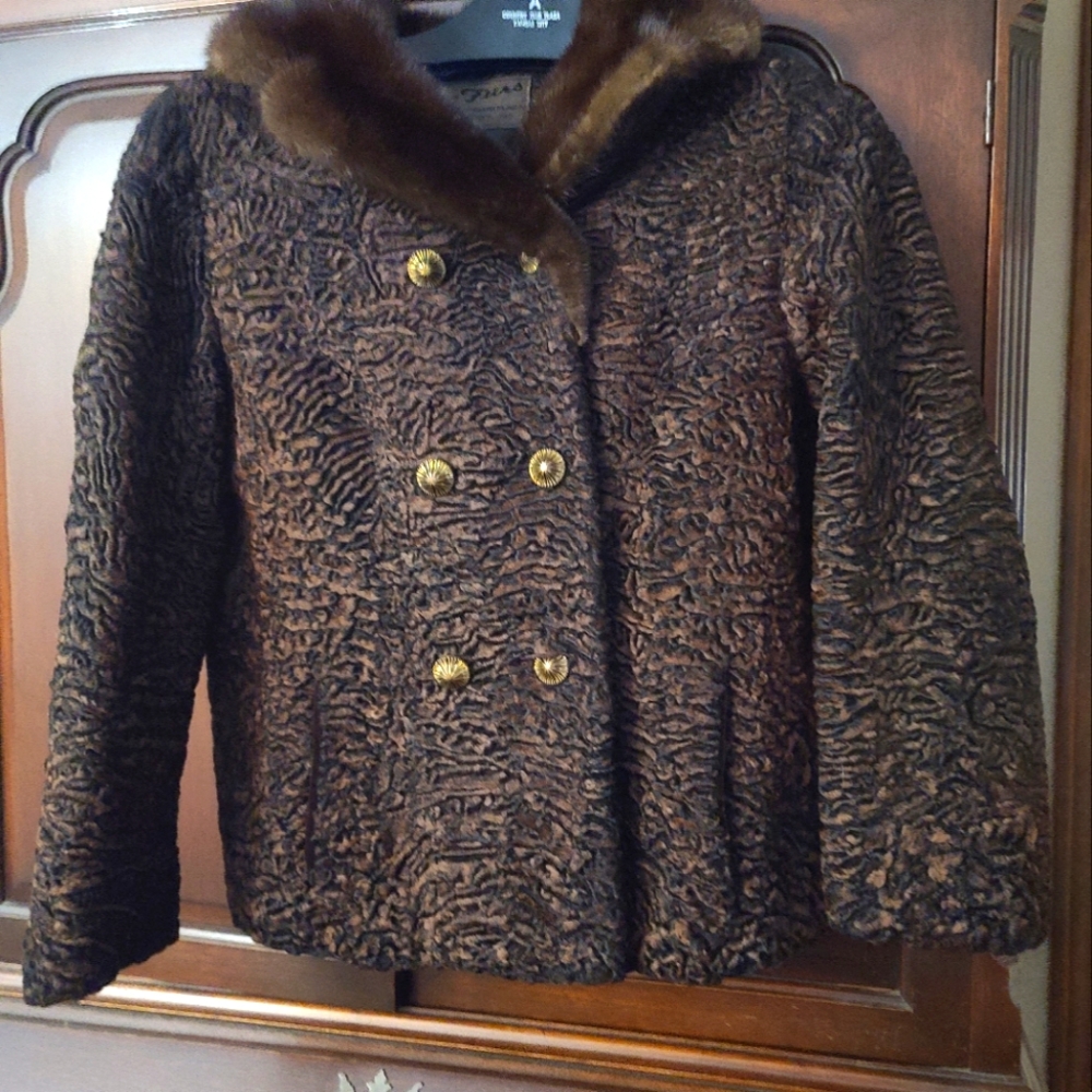Vintage Brown Curly Lambswool Fur Women's Coat
